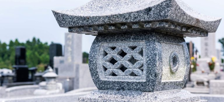 位牌が紡ぐ家族の絆と祈り